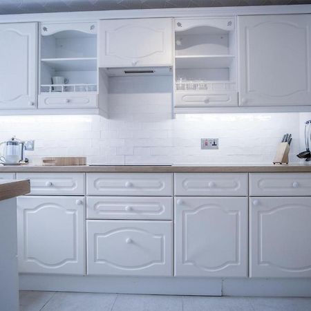 Captains Walk - 4 Bedroom Apartment - Saundersfoot Luaran gambar
